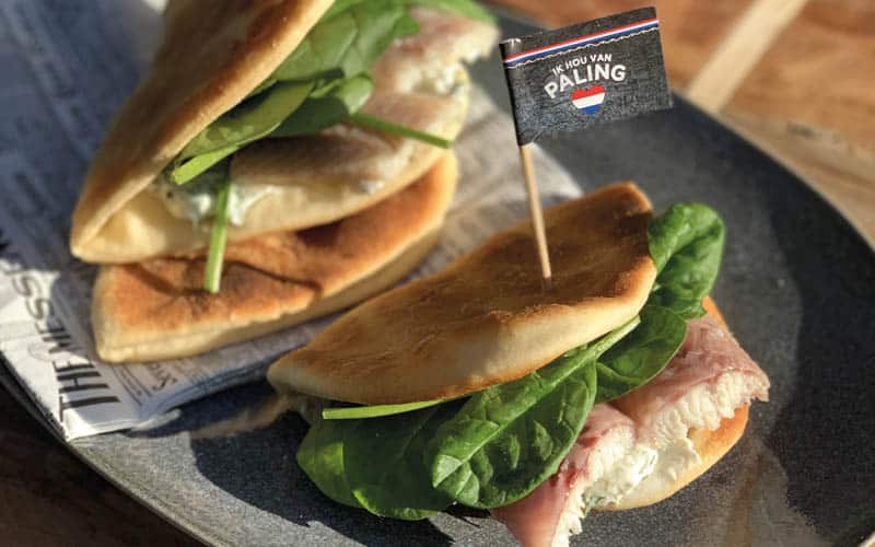 Flatbread met (baby)spinazie en paling